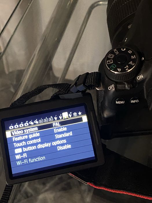 DLSR фотоапарат Canon EOS 70D + ПОДАРЪК ЧАНТА