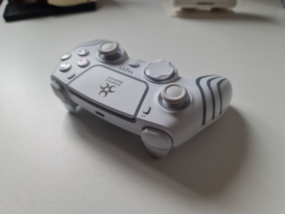 Controller Myria