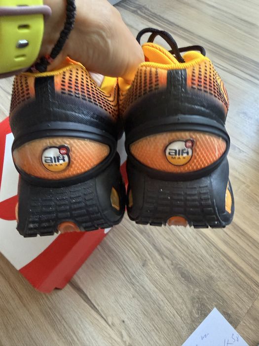 Оригинални нови цветни маратонки Nike Air Max Dn ! 44,5 н