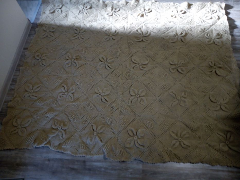 Плетени ръчно завивки за легло вълнени