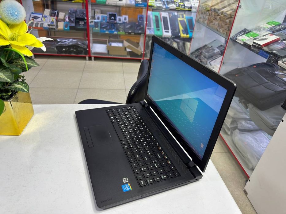 Lenovo office noutbuk holatlari yaxshi arzon narxda 2/256 GB