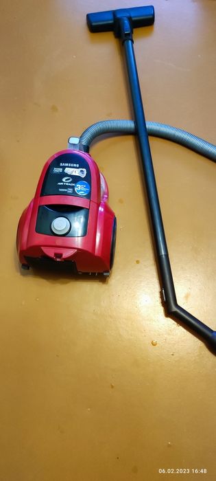 Пылесос б\у. Самсунг.