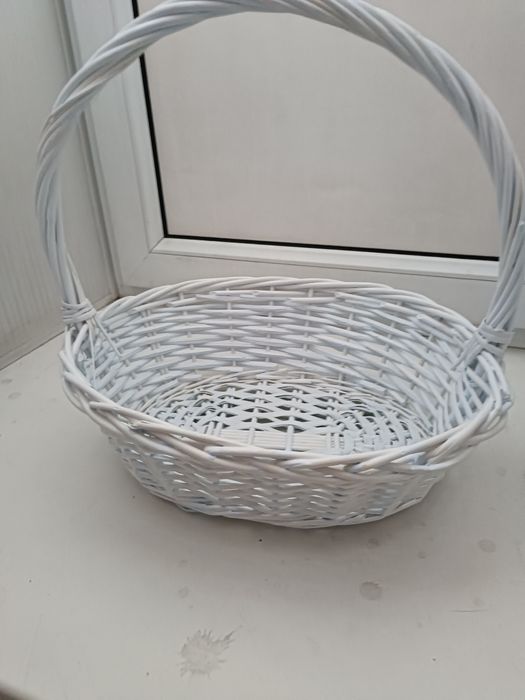 Корзина для подарков, фруктов, цветов