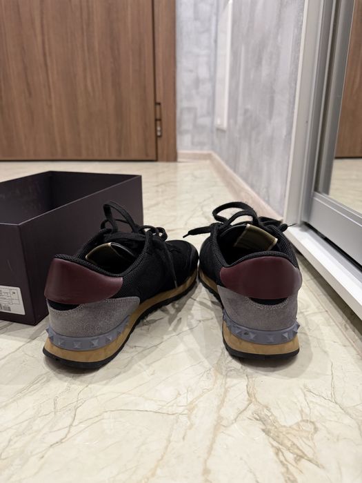 Продавам оригинални мъжки маратонки