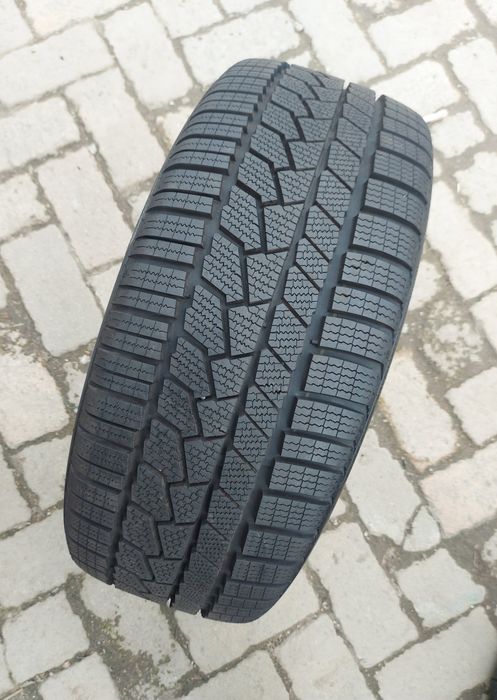O bucată 225/45 R18 M+S iarnă - una Semperit Bridgestone Continental