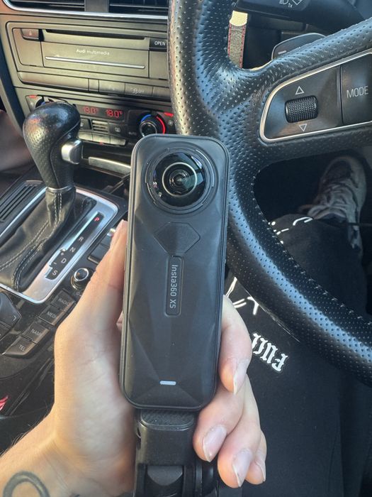 Insta 360 x5