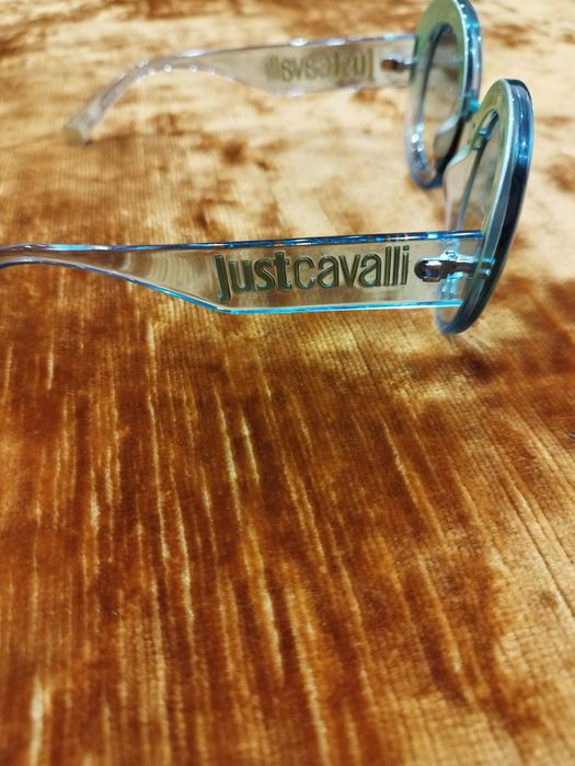Продавам очила Just kavalli