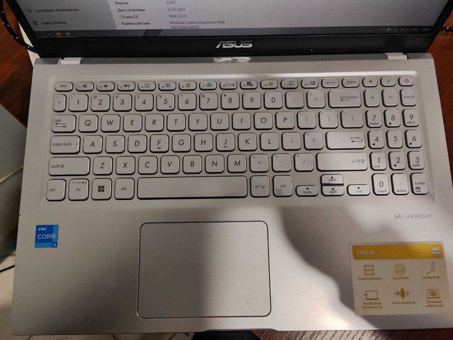 Продается Ноутбук ASUS в хорошем состоянии i3 11 поколение