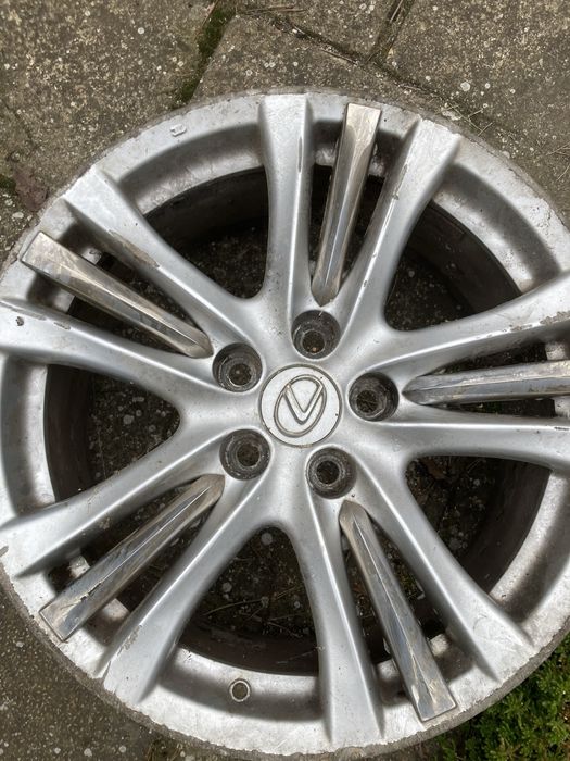Декорация никелза джанти на  lexus gs450h лексус