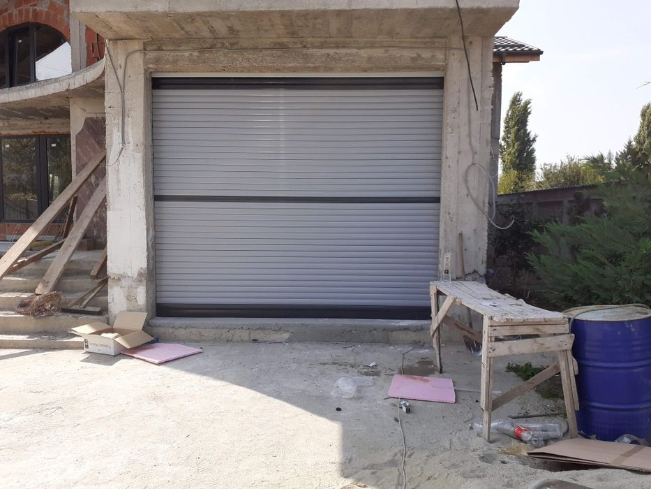 Usi garaj rulou aluminiu