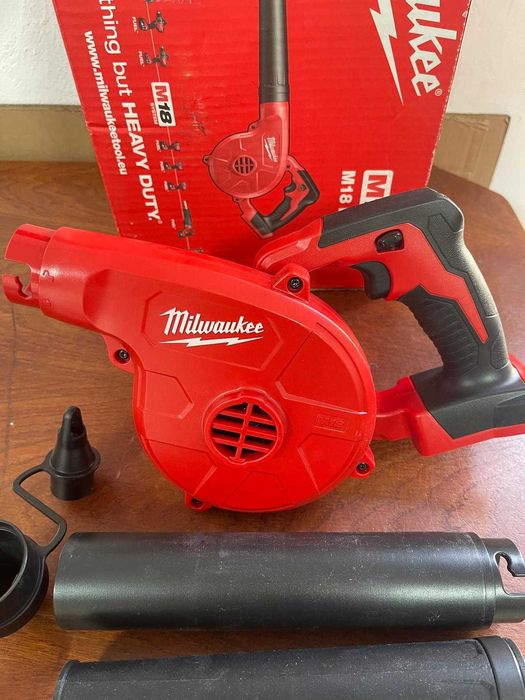 Suflanta compacta Milwaukee M18 BBL-0, viteza aer 42.8 km/h, lungime 375mm, fara acumulator, 4933446216