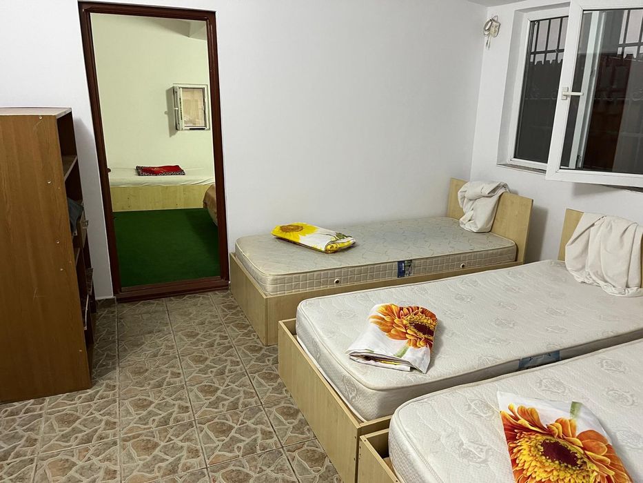 Închiriez parter casa pe termen lung