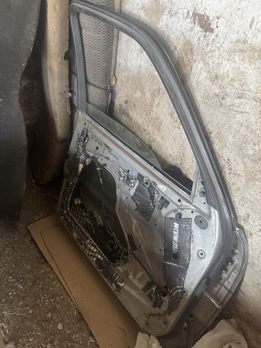 Бмв е34 дверь передни водительский в сборе