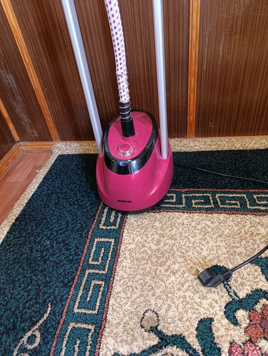 Паровой утюг в отличном состоянии