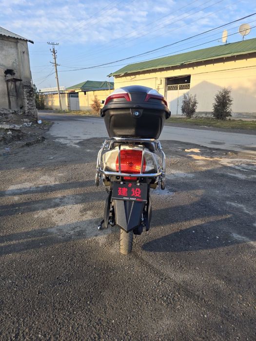 Электро скутер срочна прадается