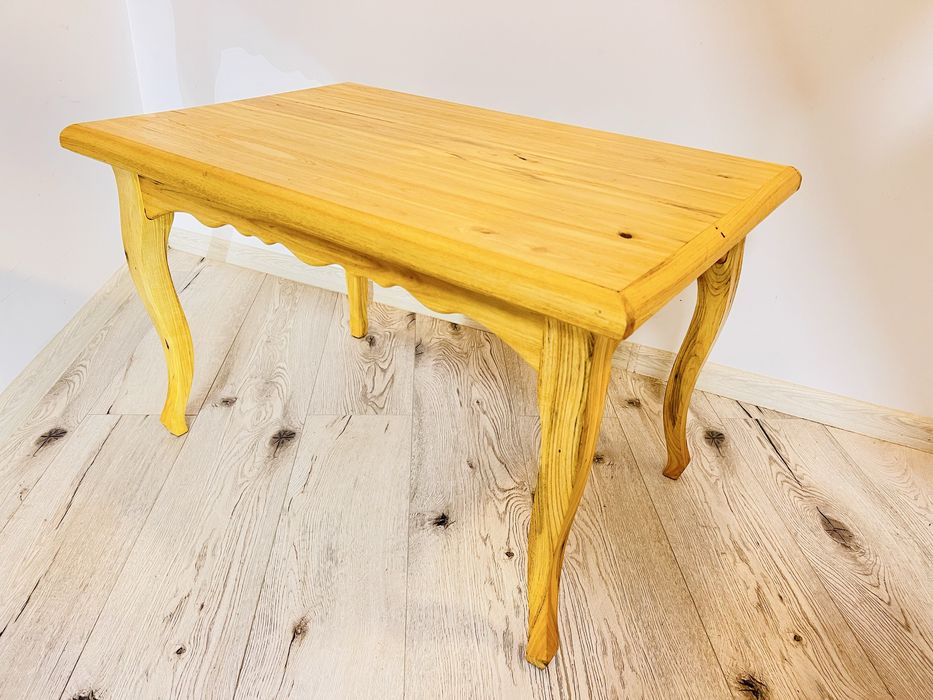 Masuta cafea noua din lemn masiv de pin facuta de un mester artizanal