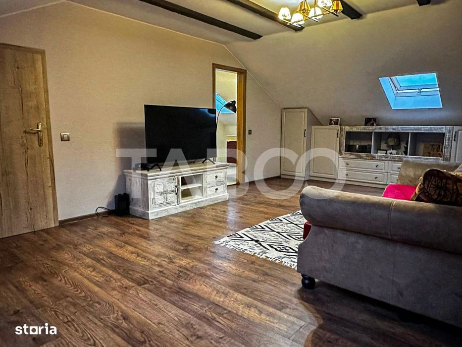 Apartament de vanzare in vila cu terasa generoasa in Gruia