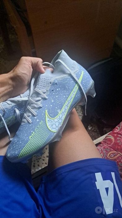 Nike mercurial butsi