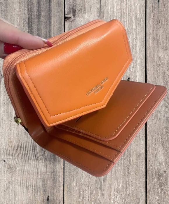 Дамско портмоне/портфейл