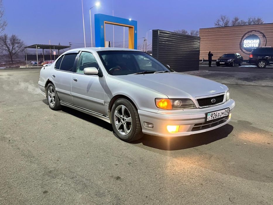 Продам хорошую машину