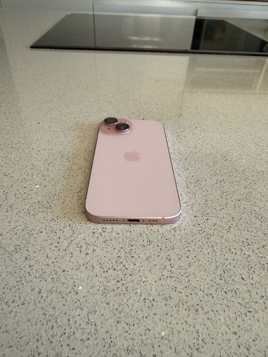 Vand iphone 15 pink,ca nou ,128 gb,liber retea
