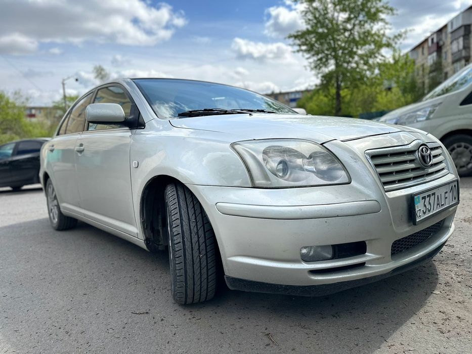 Продам toyota avensis