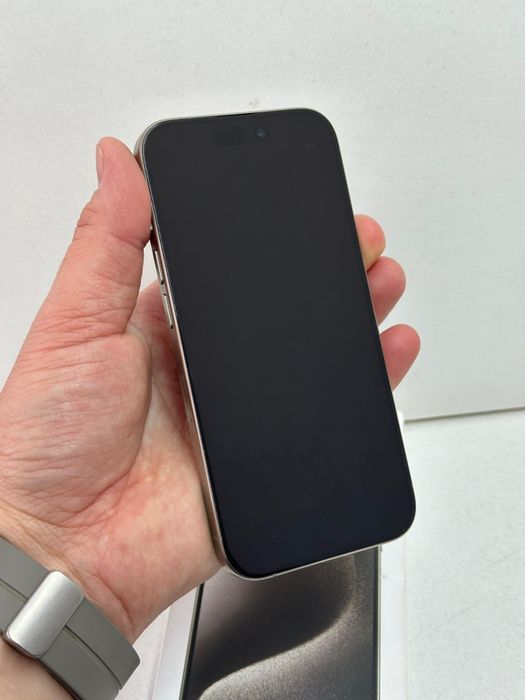 Продам Айфон 15 Про 128г в идеале