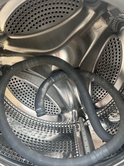 Продам стиральную машинку LG