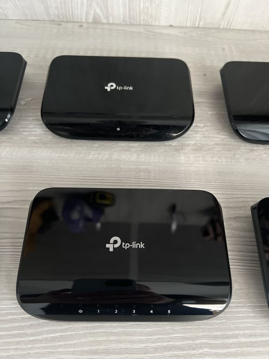 Switch  pTp-link  TL SG1005D гигабитов 5 порта