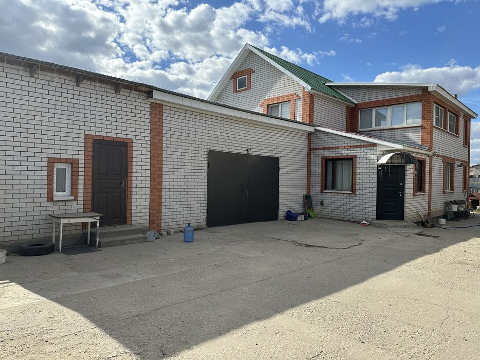 Продам дом 180 кв.м.