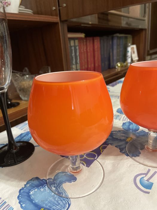 Продаю бокалы