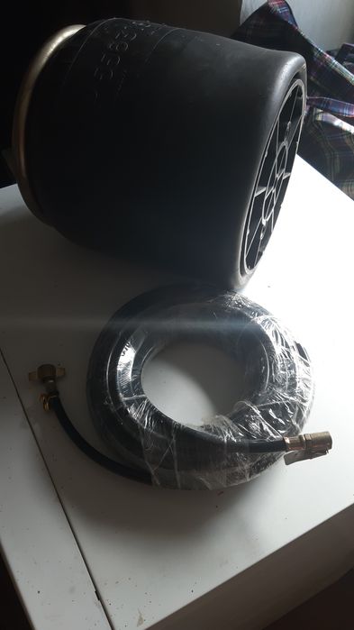 Продам пневмоподушку на фуру