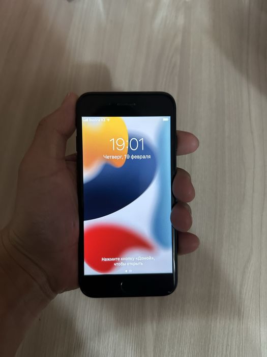 Продам Айфон 7/128 гб