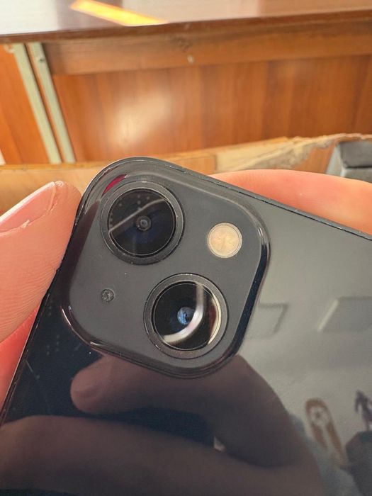 Срочно продам 13 айфон 128