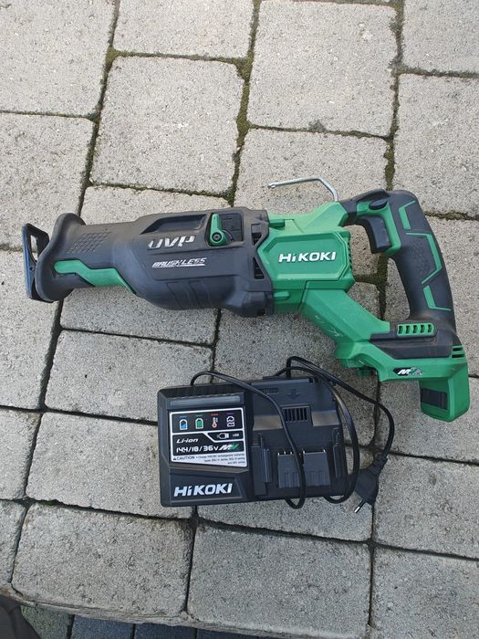 HiKOKI CR36DAW4Z fierastrau sabie cu acumulator 36 V | 300 mm | Fara perii | Fara acumulator si incarcator