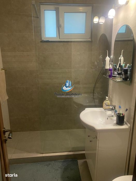 Apartament 2 camere, etaj 2, centru Piatra Neamt