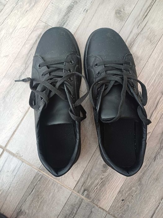 Спортни обувки мъжки