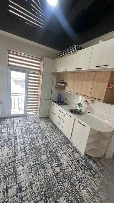 Ватный Фабрика худудида 1 хонали квартира ижарага берилади!