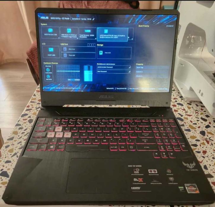 Laptop gaming ASUS TUF FX505DU | Ryzen 7 | GTX 1660 Ti | 16GB RAM | Fără SSD&HDD
