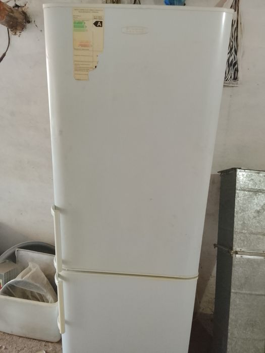 Indesit Жане Бюроса