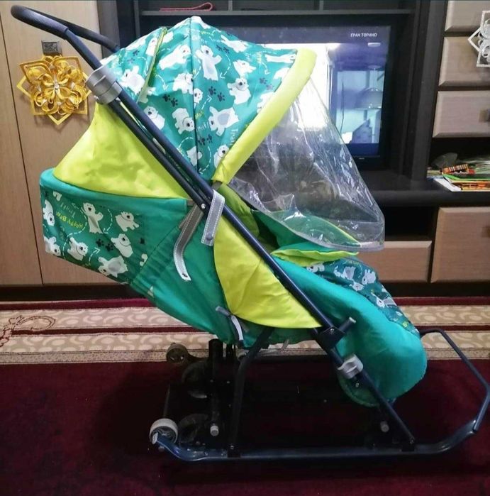 Санки 3\1 очень хороший