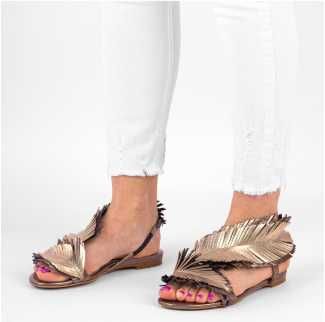 Равни сандали от естествена кожа Baldowski бронз р-р 39