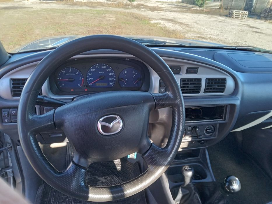 Mazda b2500  4x4