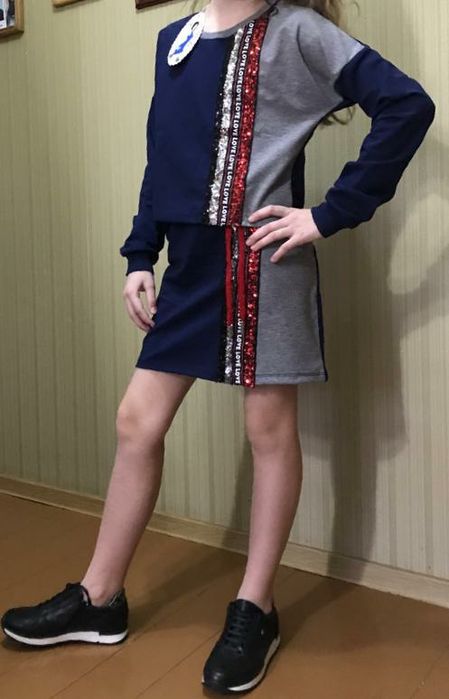 Костюм на девочку (с юбкой)