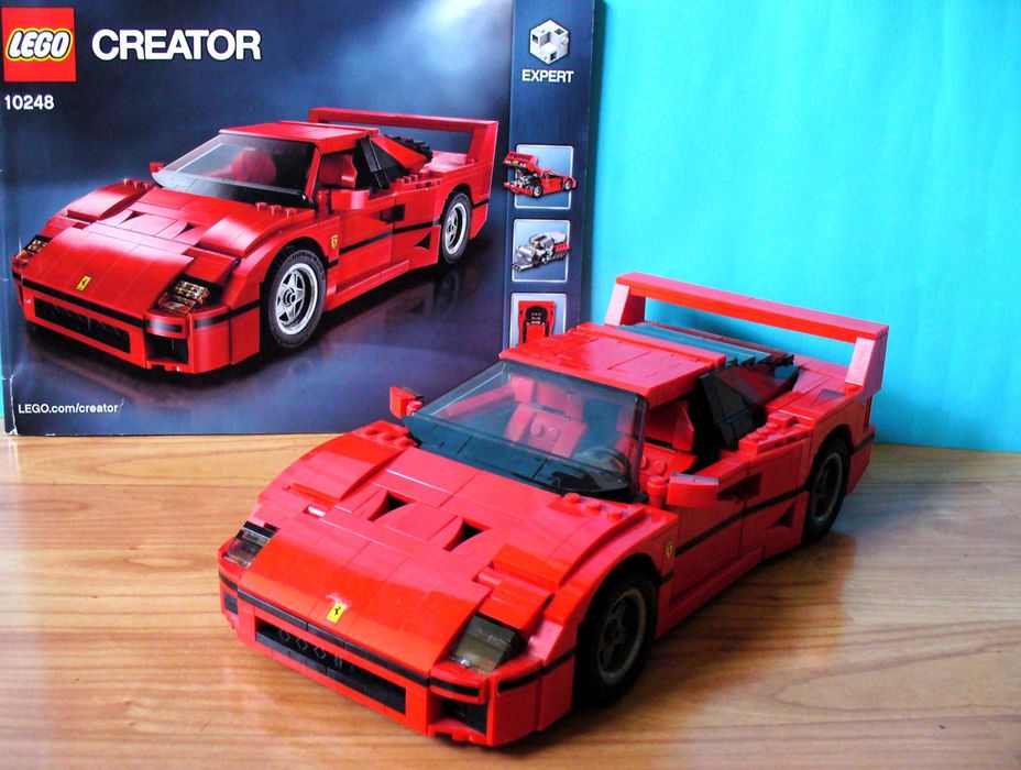 LEGO Ferrari F40 (Creator Expert)