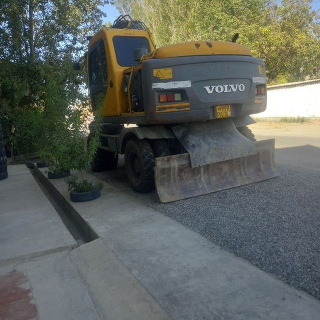 Эксковатор   2003