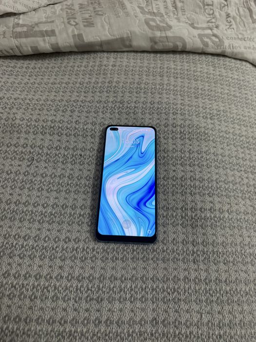 Продаю телефон oppo reno 4 lite
