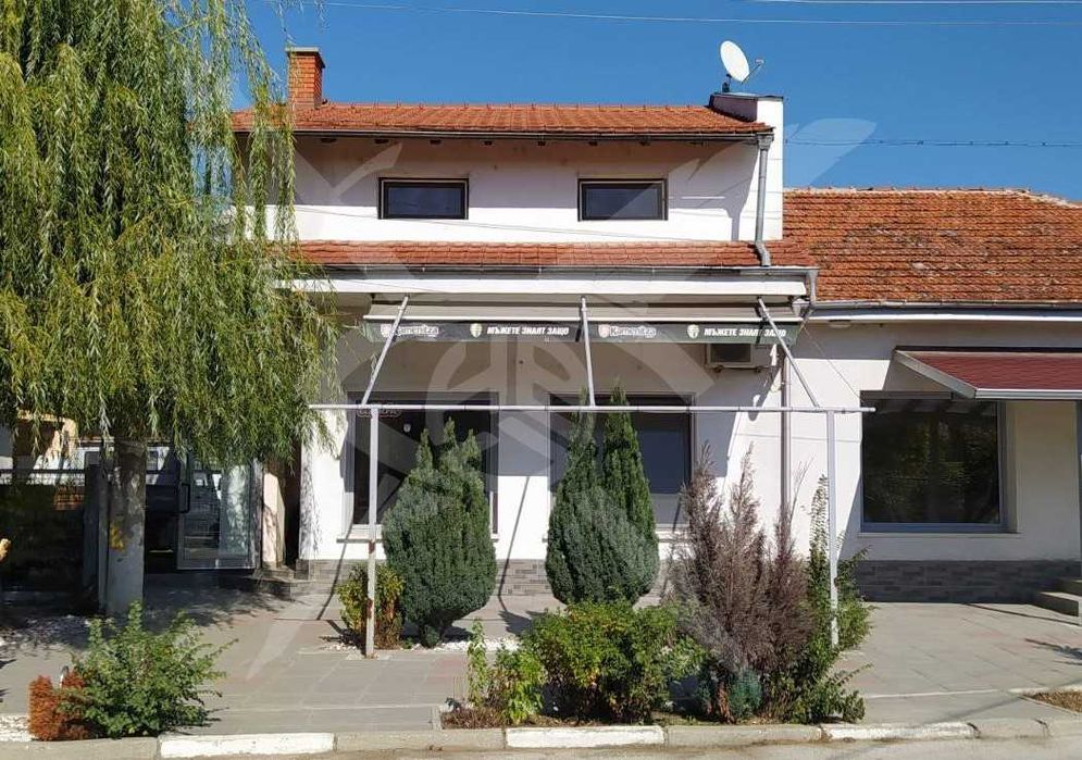 Магазин в гр.Съединение 35330