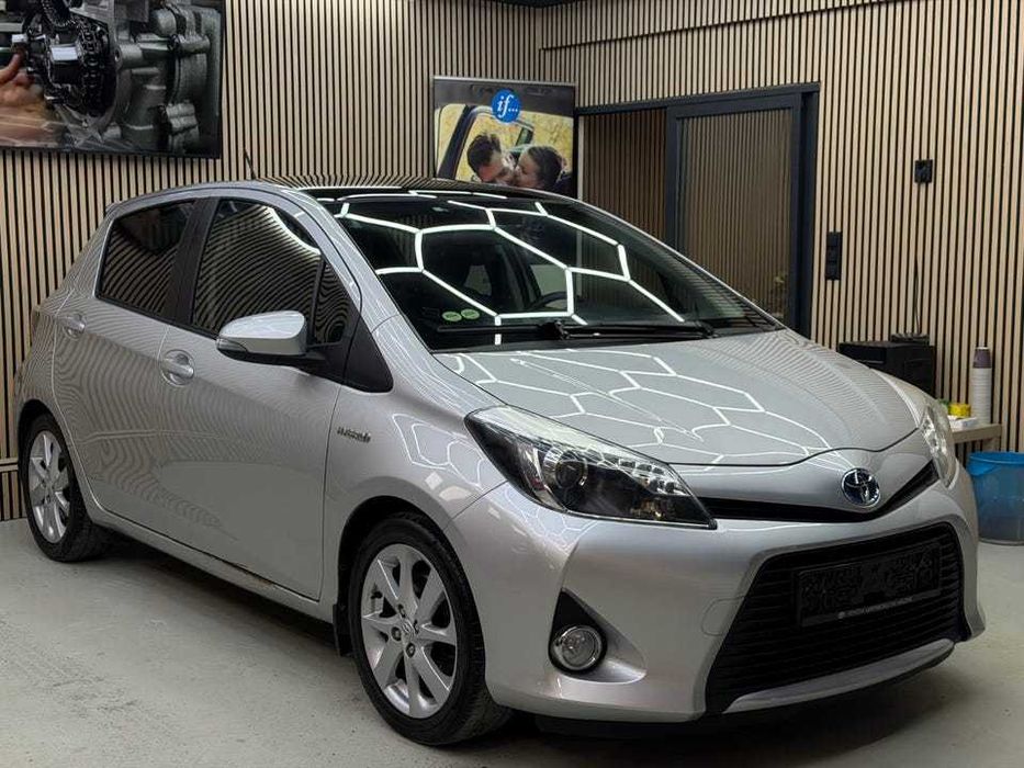 Toyota Yaris Hybrid de vânzare