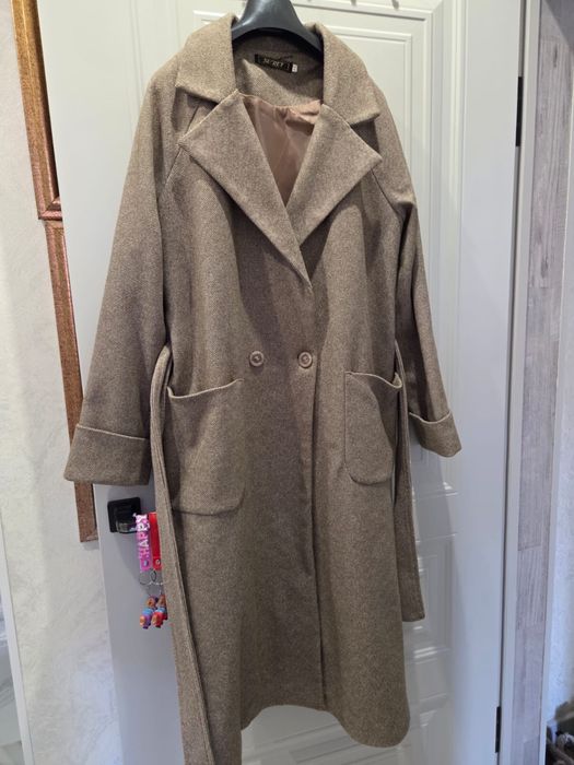 Женский пальтолар сатылады